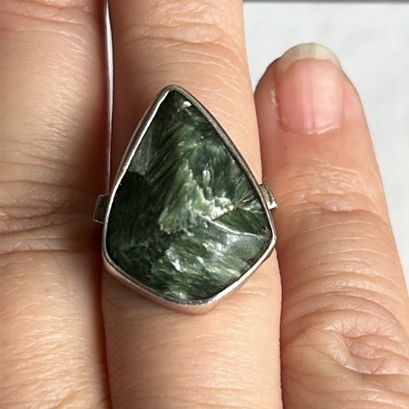 Jewelry - 🎉HP🎉 Large 925 sterling silver ring with green seraphinite gemstone